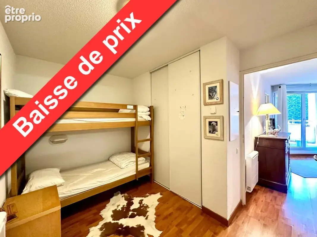  - Appartement à AX-LES-THERMES