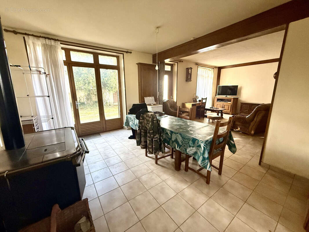 Maison à SOUAIN-PERTHES-LES-HURLUS