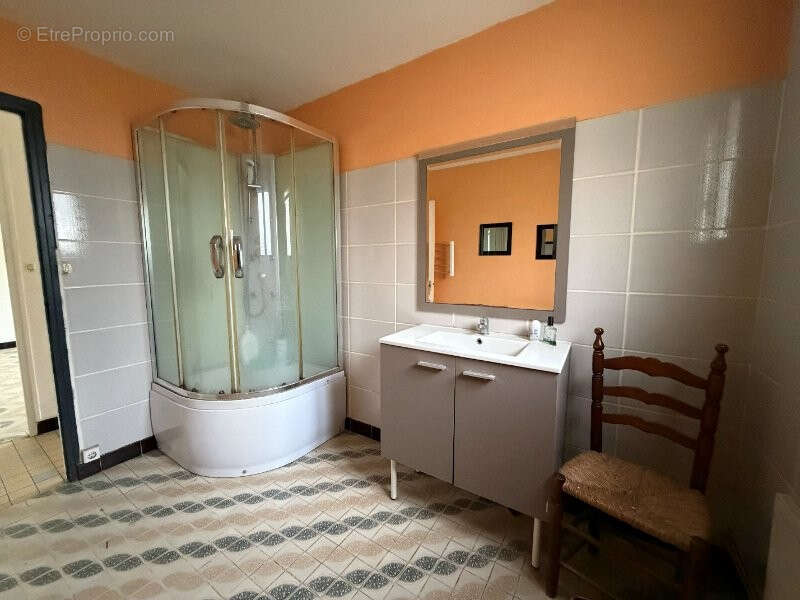 Maison à LA BAZOCHE-GOUET