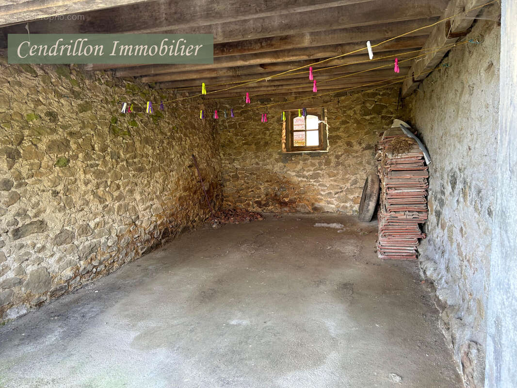 Maison à AZAT-CHATENET
