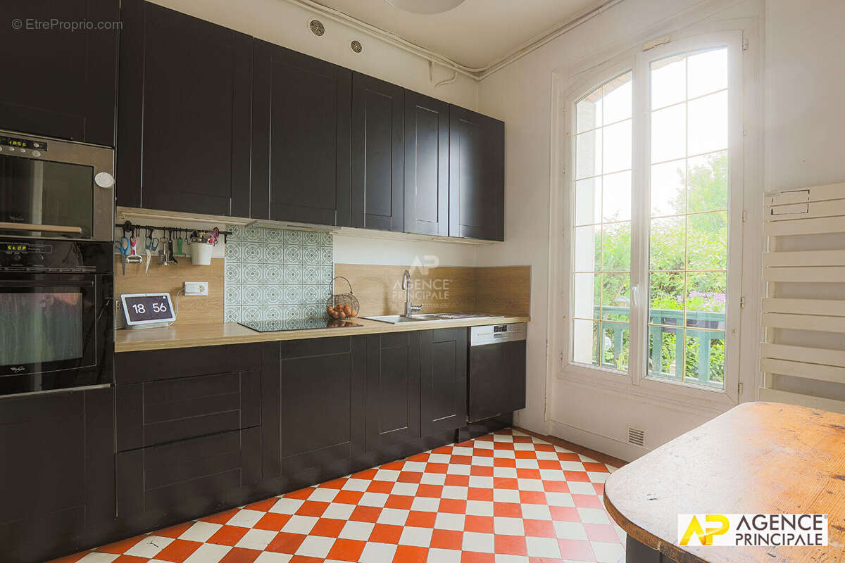 Maison à MAISONS-LAFFITTE