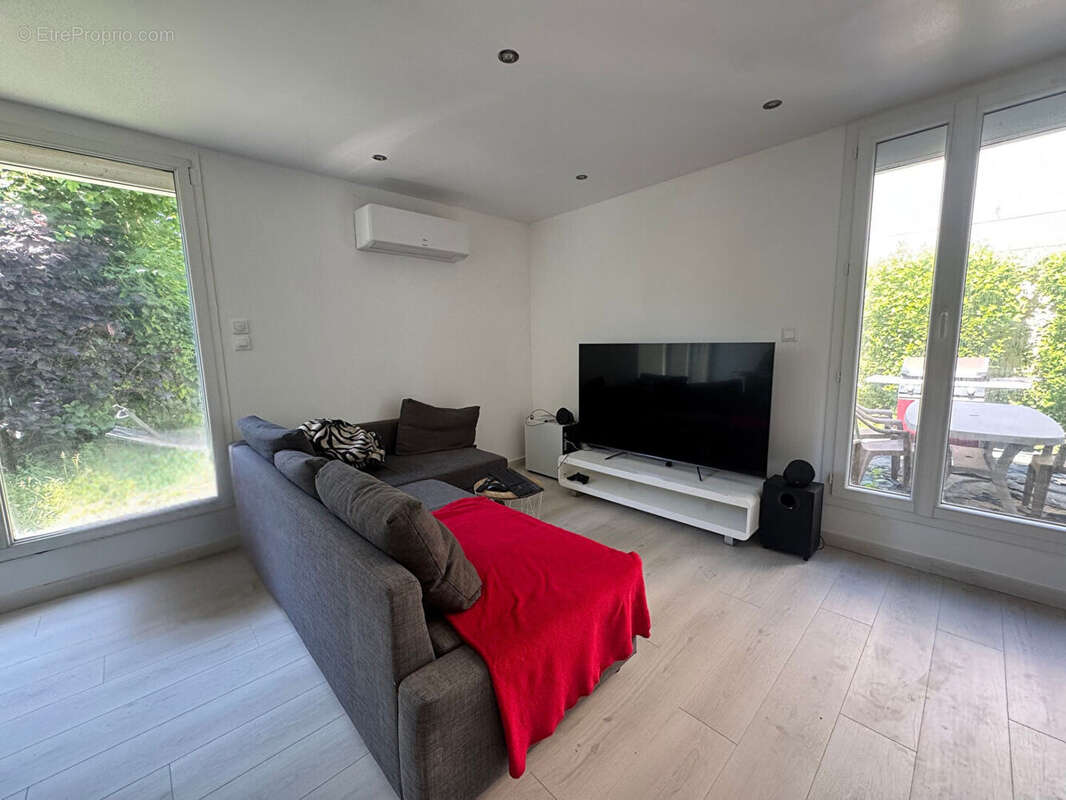 Appartement à VILLEFONTAINE