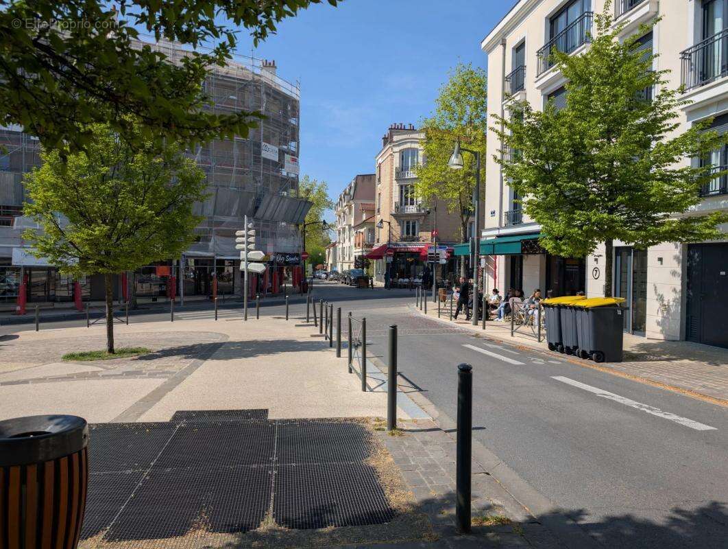 Commerce à LE PERREUX-SUR-MARNE