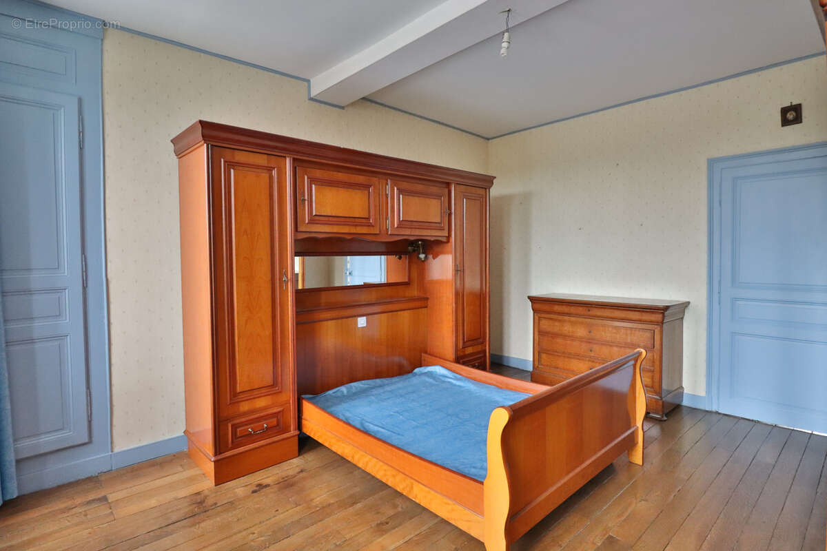 Maison à AIX-EN-OTHE