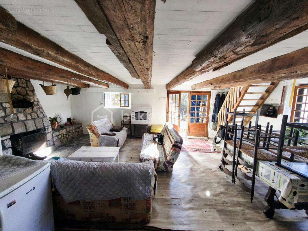 Maison à CAMPAN