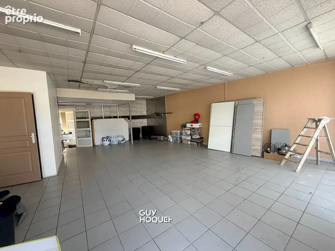 Immeuble avec appartement, local commercial et dépendance ! fort potentiel à saint-vallier ! - photo 12