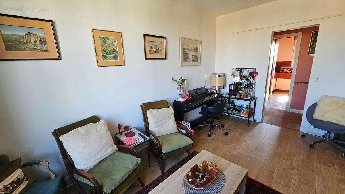 Appartement à SAINT-MAUR-DES-FOSSES