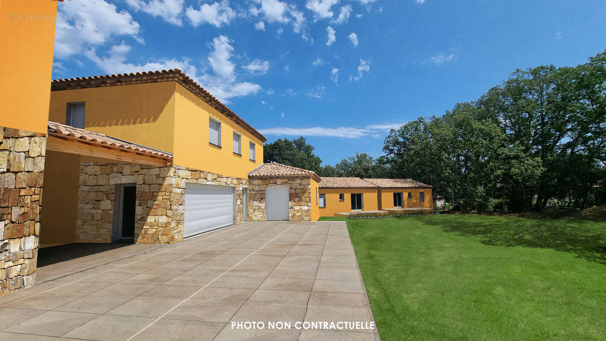 Maison à VALLON-PONT-D'ARC