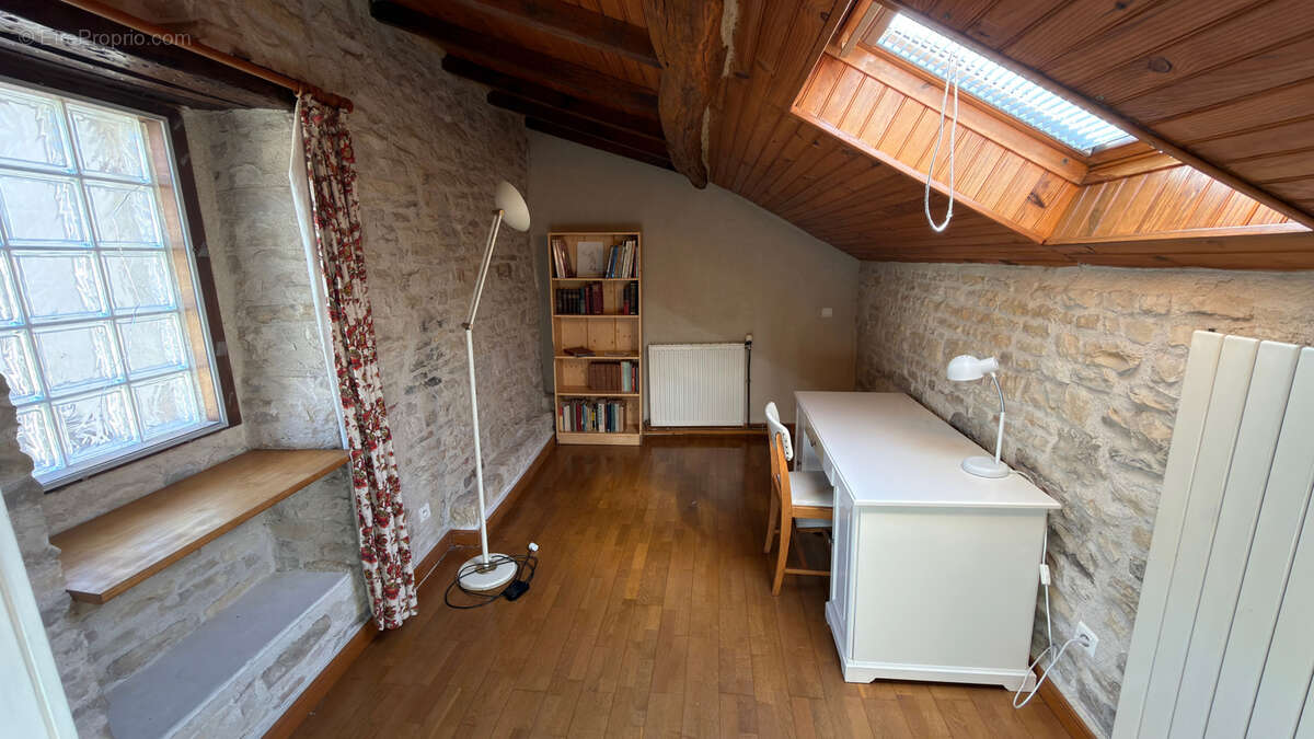Maison à PRECY-LE-SEC