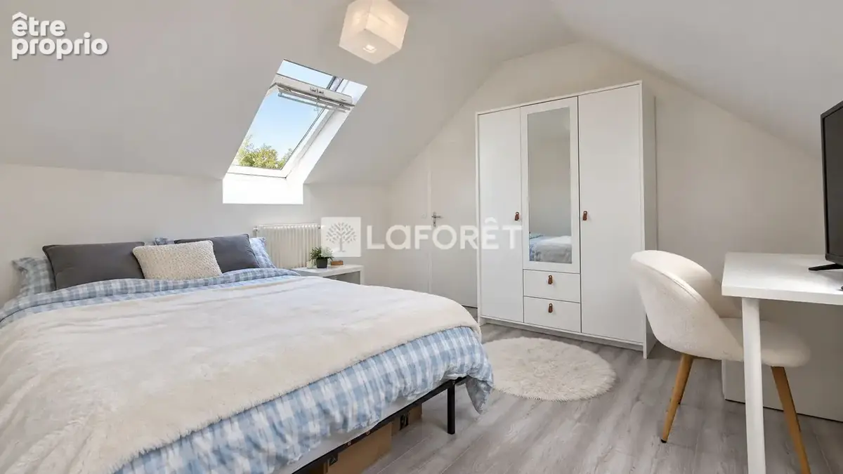 Exclusivité à Albertville : Charmante maison 4 pièces rénovée  en parfait état ! - photo 7