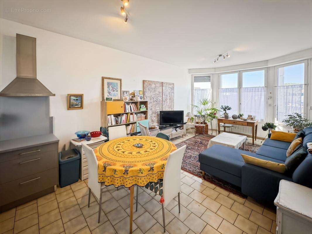 Appartement T2 – Centre-ville de Périgueux – 54m² - photo 2