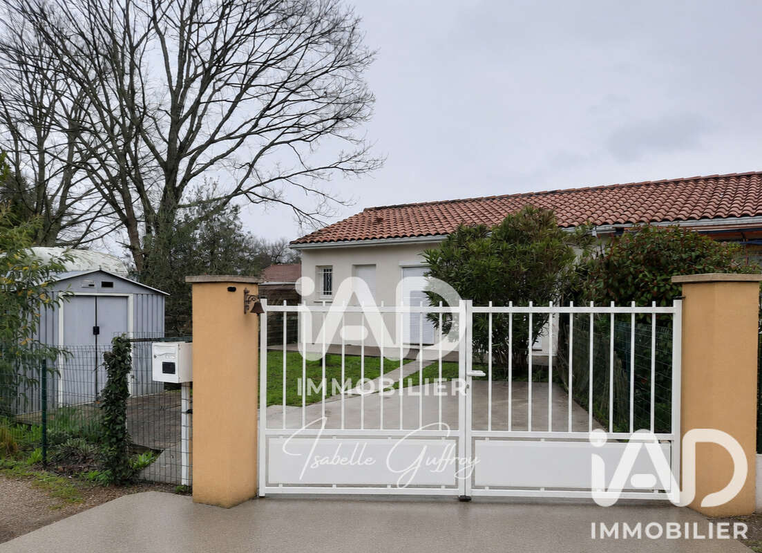 Maison 64 m² à Hourtin  - photo 2