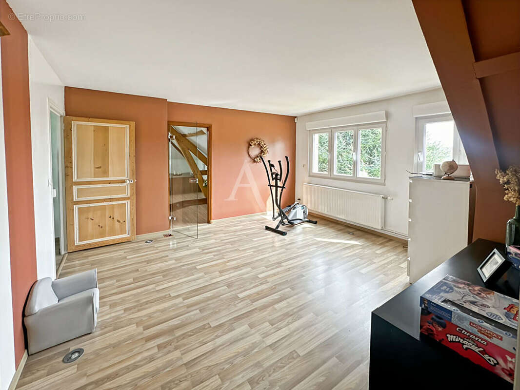 Maison à ETREPAGNY