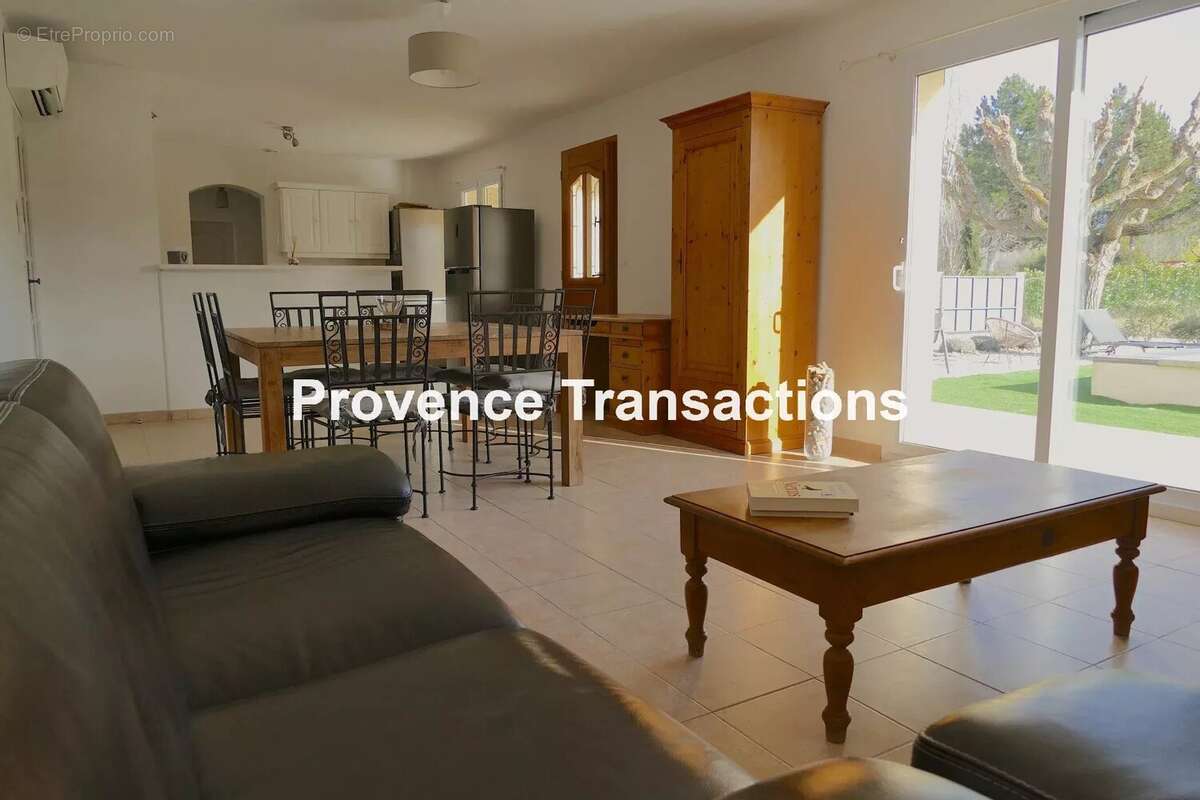 Maison à VAISON-LA-ROMAINE