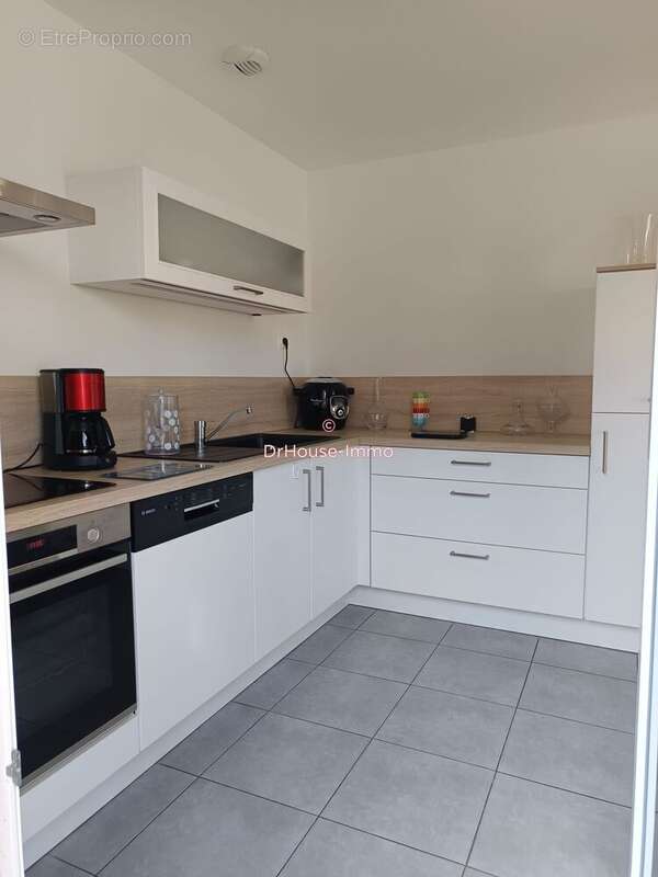 Maison 78 m² à Saint-Brice-En-Cogles  - photo 4