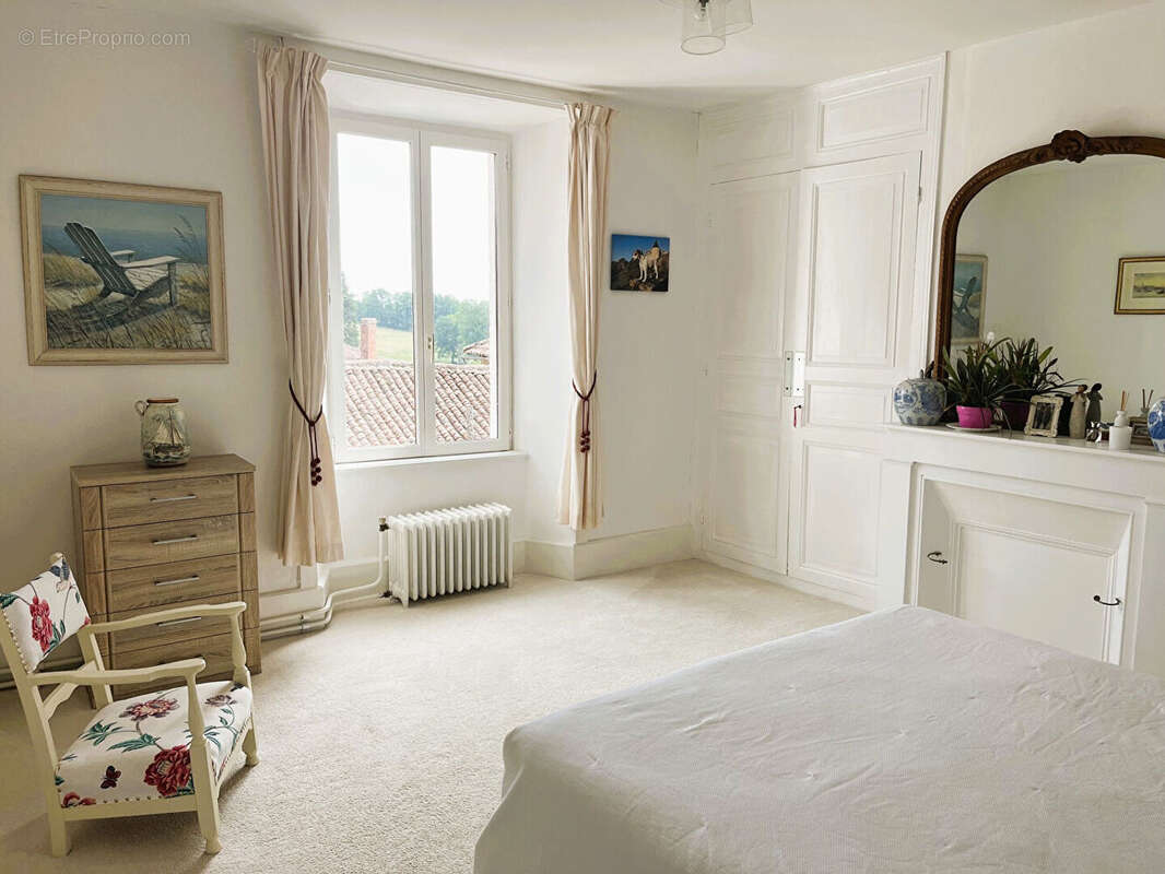 Maison à ROCHECHOUART