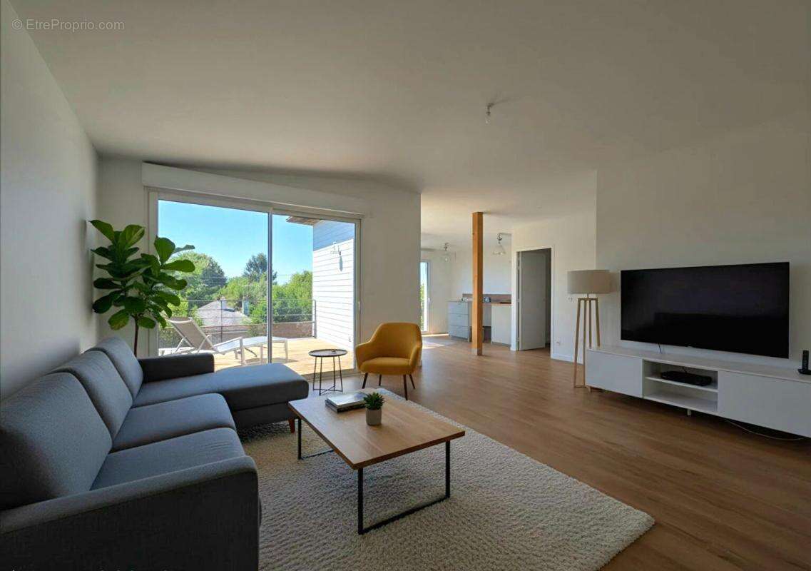 Appartement  4 pièce(s) - photo 2