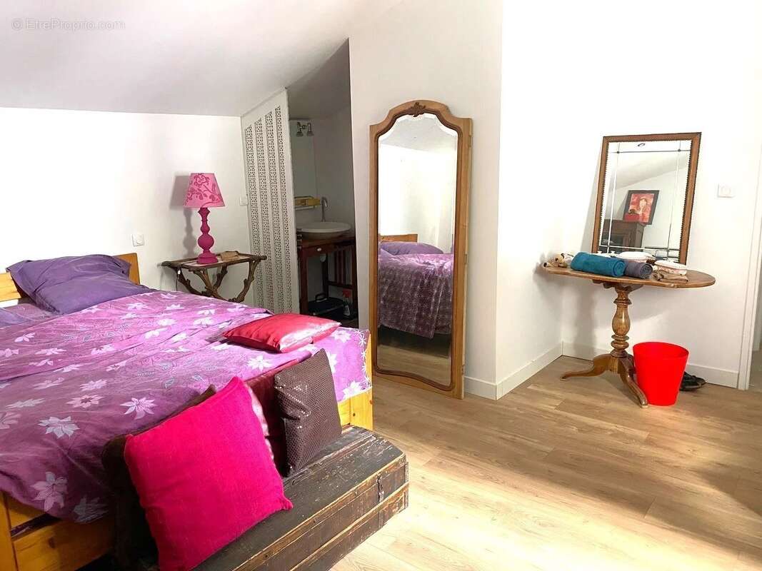 Appartement à SAINT-MAUR-DES-FOSSES