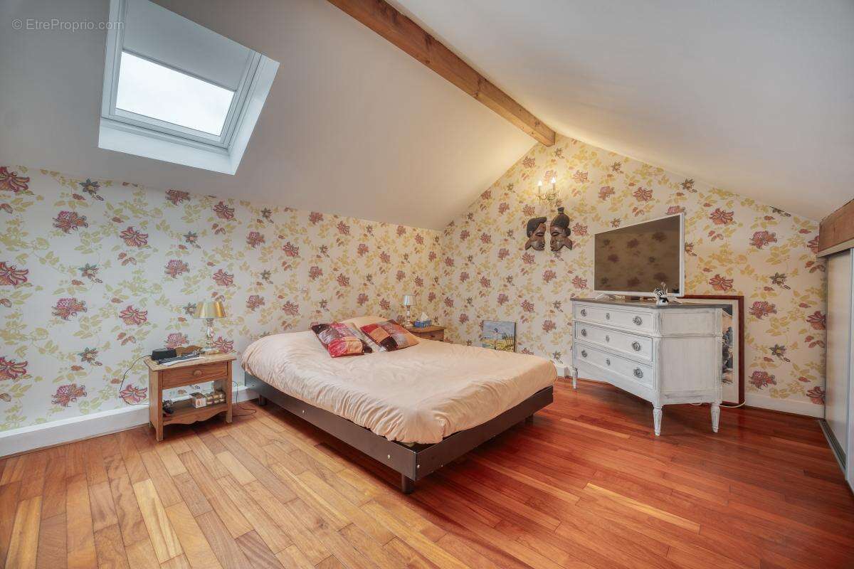 Appartement à CARRIERES-SUR-SEINE