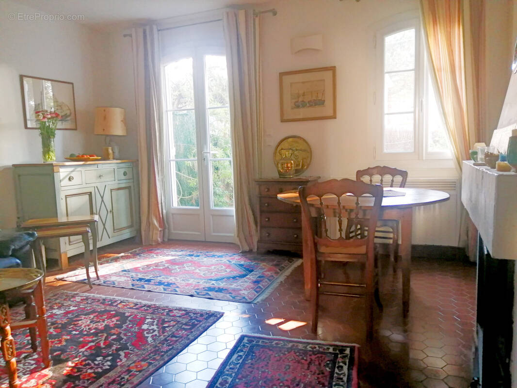 Appartement à HYERES