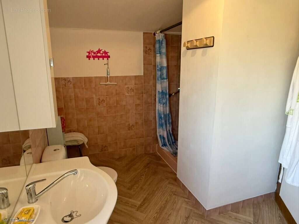 Exclusif : Grande Maison de Famille Dans le Village Médiéval de Verteuil-Sur-Charente - photo 21