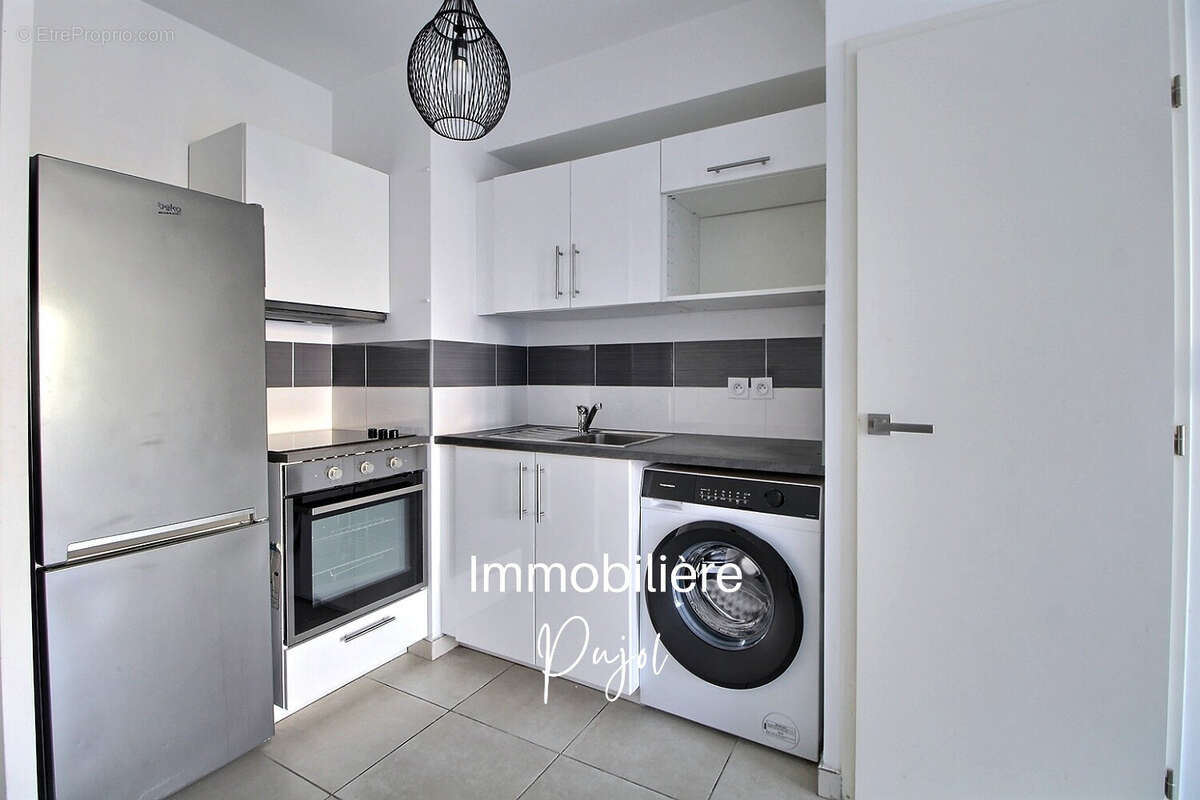 Appartement à MARSEILLE-8E