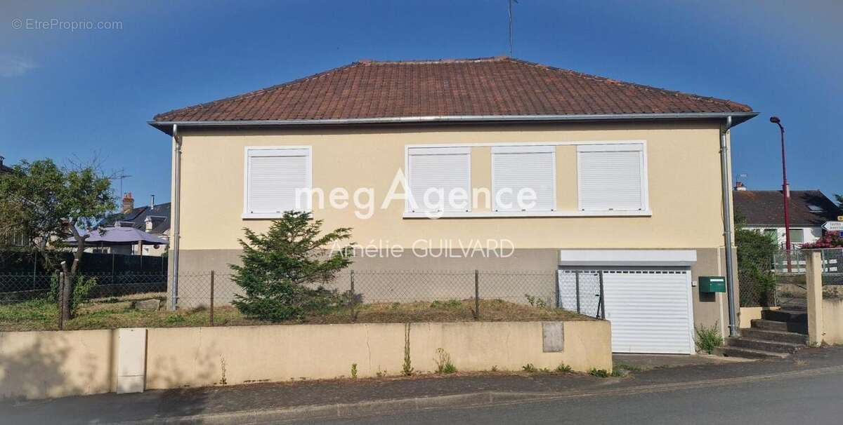 Maison à AUBIGNE-RACAN