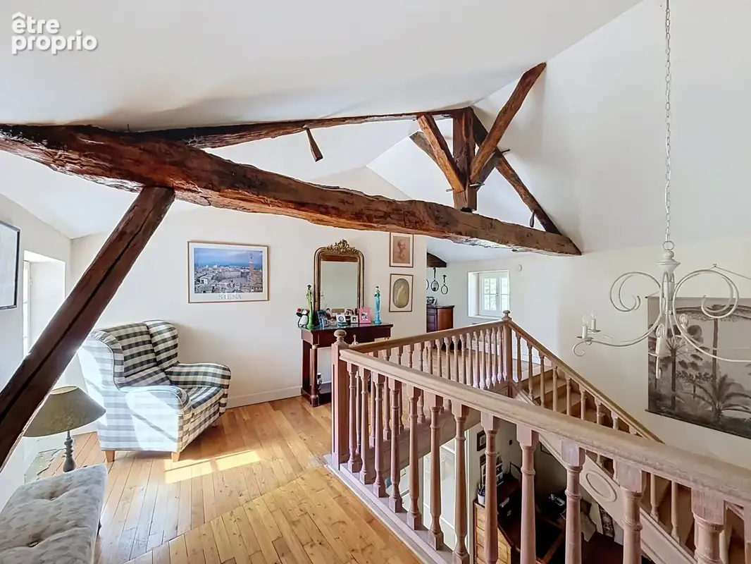 AUX PORTES D'ANGOULEME Belle maison de caractère de 280m2 habitables et sur 4000m2 de terrain clos avec piscin - photo 8