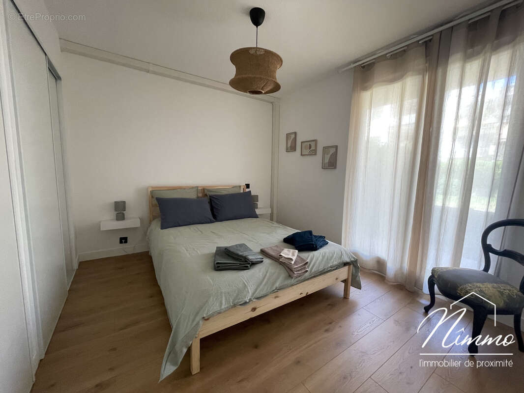 Nimes place severine appt type 2 avec terrasse, cave et garage - photo 7