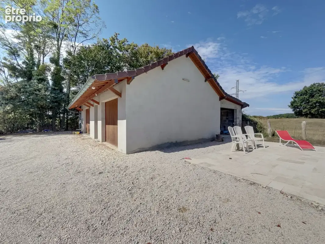 Maison de caractère au cœur de la campagne avec piscine et vaste dépendance - photo 20