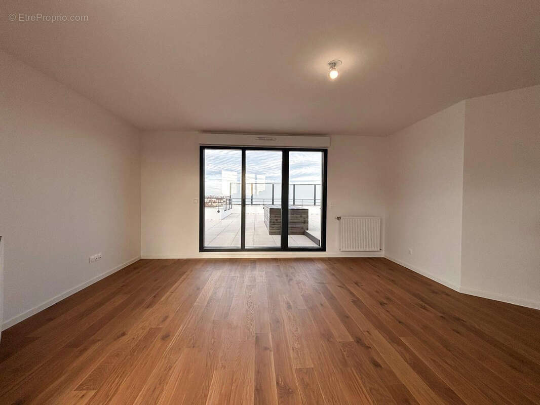 Appartement à SAINT-MAUR-DES-FOSSES