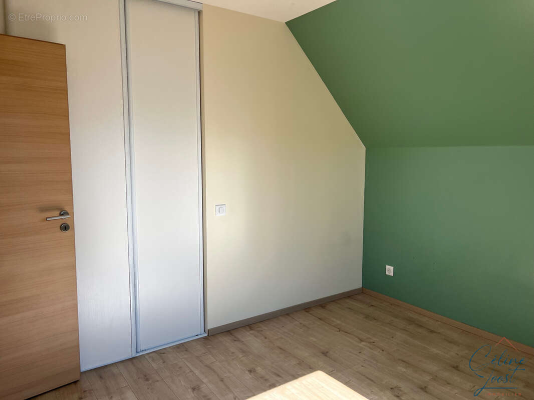 EXCLUSIF ! Situation calme pour cette maison de 2016, d'env. 116 m2 sur 4,55 ares - photo 11