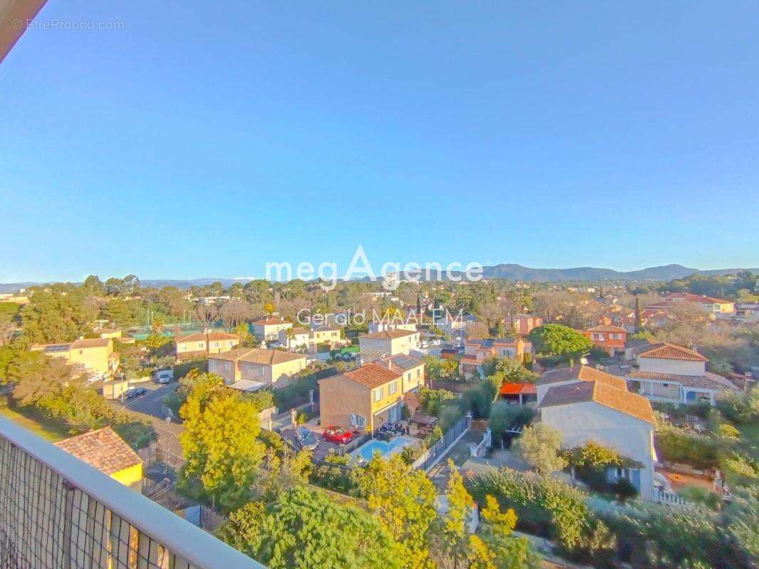 Appartement à SAINT-RAPHAEL