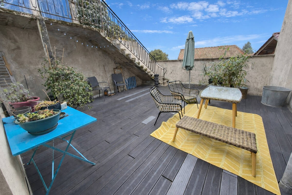 Maison à AMBIERLE
