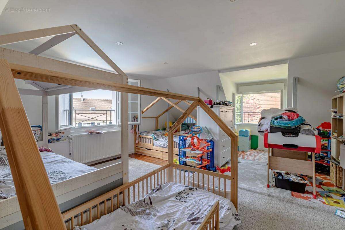 Maison à ORRY-LA-VILLE