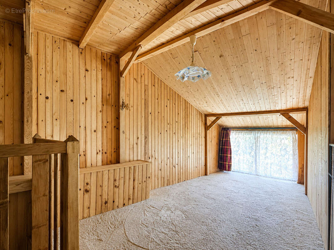 Maison à CURCIAT-DONGALON