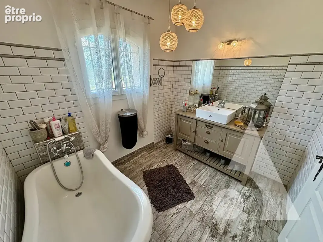 Superbe propriété à Flayosc, 10 pièces 240 m² sur plus de 6.500m² de terrain - photo 18