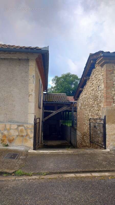 Maison à FAGET-ABBATIAL