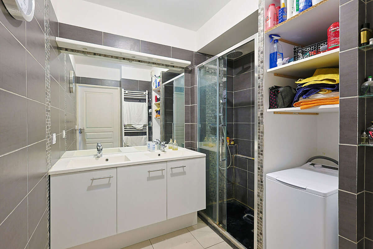 Appartement à MARSEILLE-13E