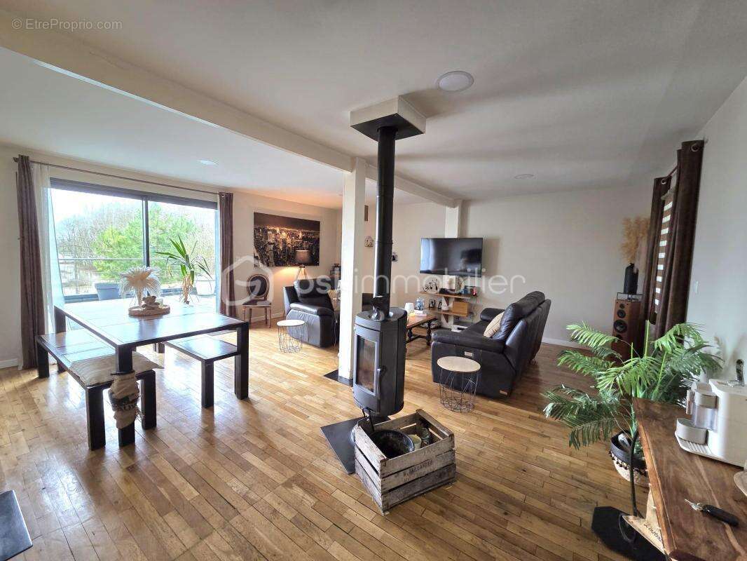 Maison à SAVONNIERES