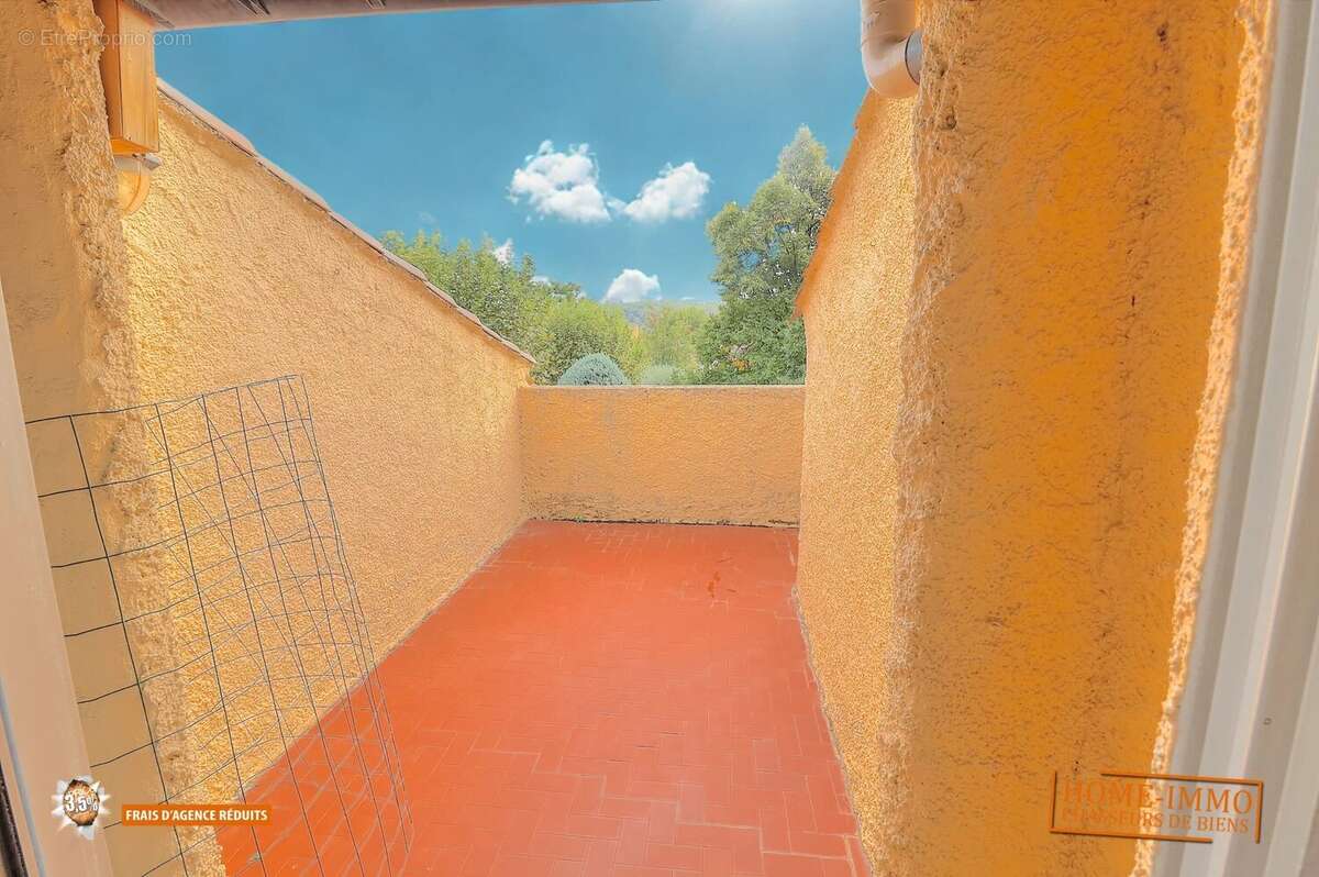 Appartement à PEYMEINADE