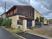Maison à BELLEBAT