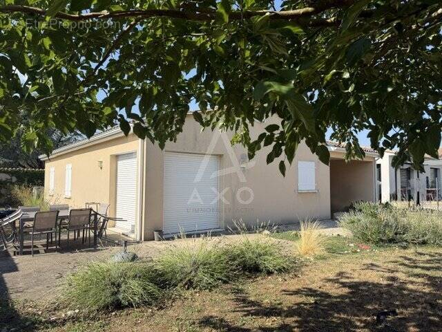 Saint-yrieix - pavillon plain pied 3 chambres avec jardin - photo 1