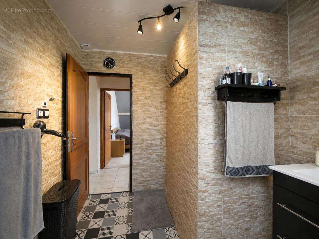 Maison de 196 m² à Saint-Martin-d'Ablois - photo 10