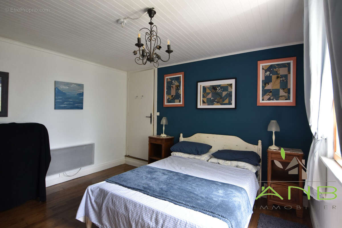 Maison 215 m² à Massignac  - photo 8