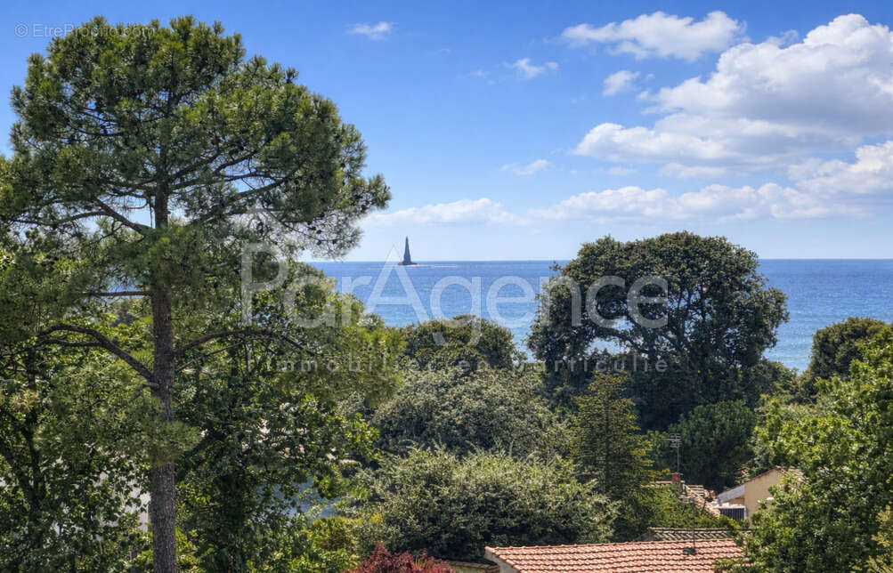 Appartement à VAUX-SUR-MER