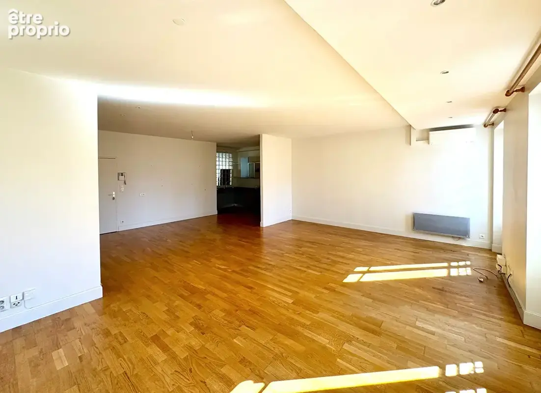 CLERMONT-FERRAND / Duplex coup de coeur à vendre de 112 m2 en centre-ville ! - photo 5