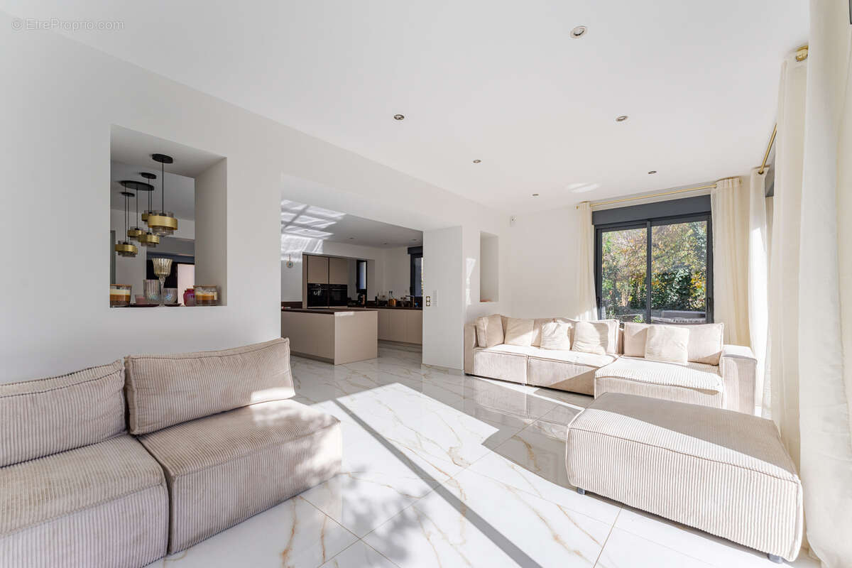 Maison à VILLEURBANNE