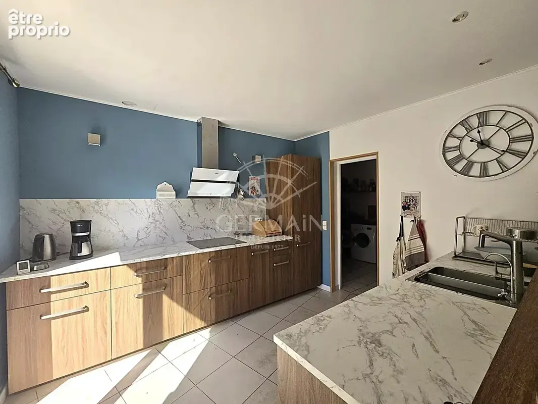 Mazan à vendre en Exclusivité maison de plain pied avec piscine sur un terrain de plus de 2600m² - photo 5