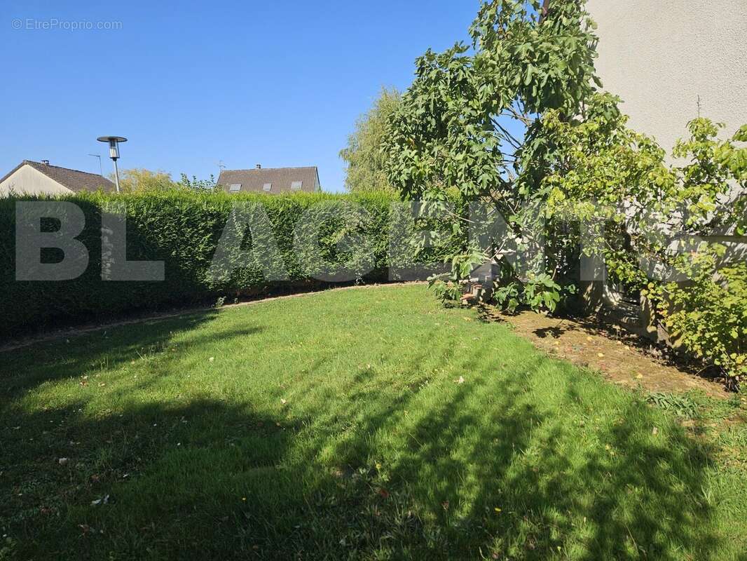 20250919_144048 - Maison à COULOMMIERS